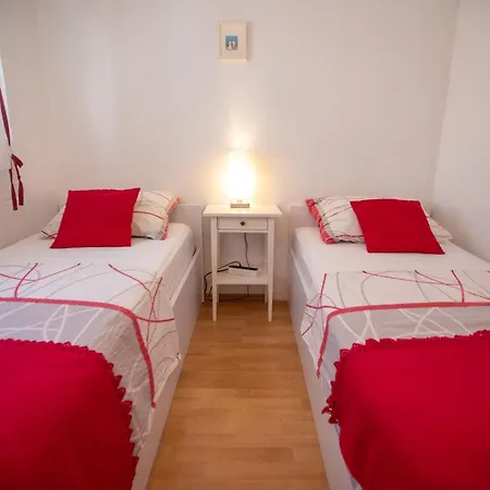 Plavica Apartman *